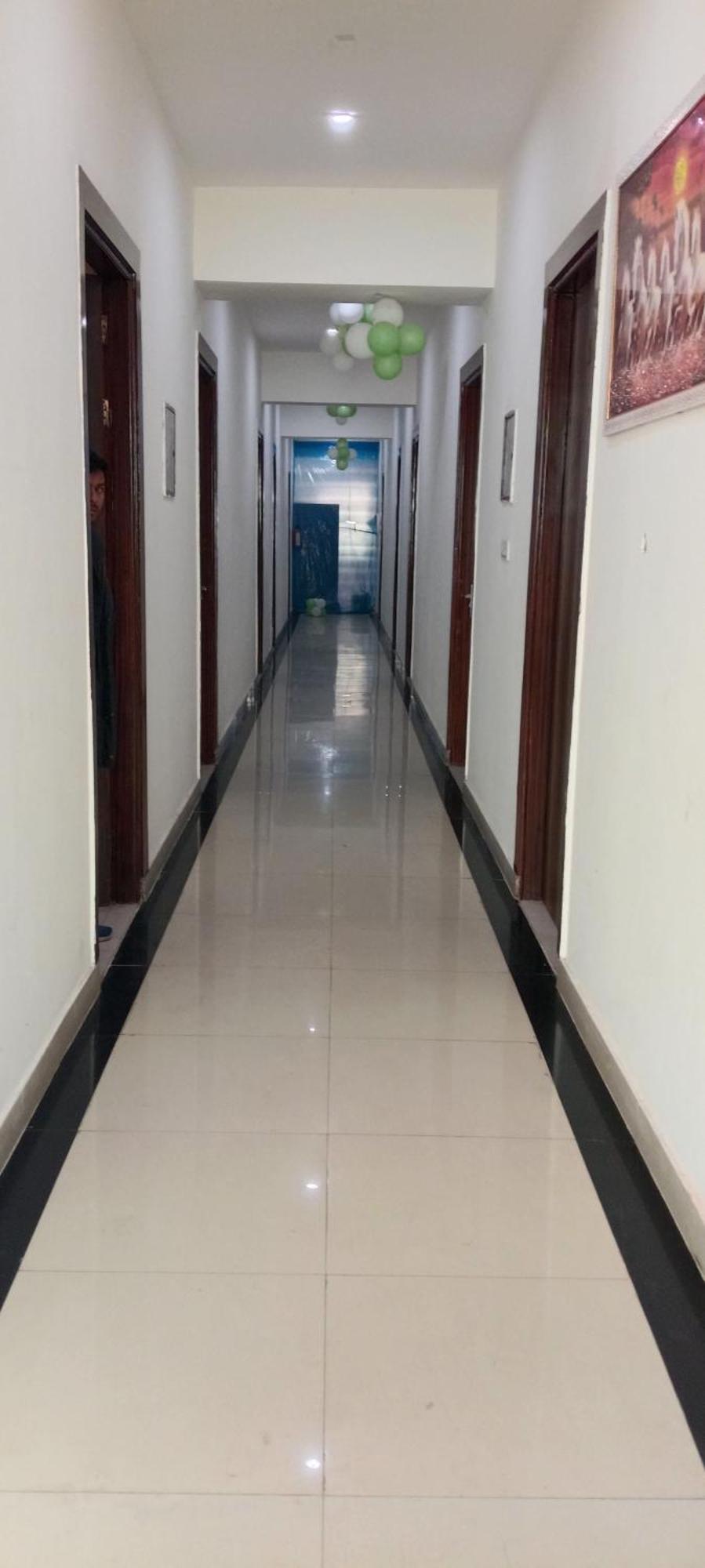 Hotel Blue Heaven Oyotownhouse กาเซียบัด ภายนอก รูปภาพ